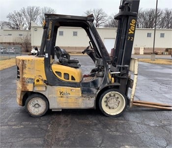 PDF Yale GC/GLC/GDC135VX, GC/GLC/GDC155VX (D879) Forklift Parts Manual