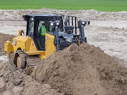 CATERPILLAR D8 TRACK-TYPE TRACTOR 46A OPERATION AND MAINTENANCE MANUAL