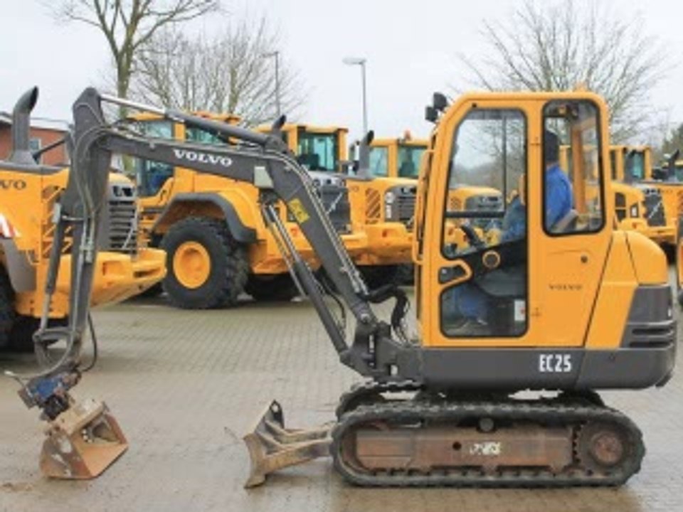 Download Volvo EC25 Compact Excavator Service Repair Manual