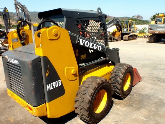 Download Volvo Mc90B Skid Steer Loader Parts Manual