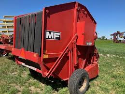 Massey Ferguson 1560 BALER Parts Catalog Manual