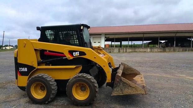 Service Manual HEN00001-06749 - Caterpillar 236B SKID STEER LOADER Download