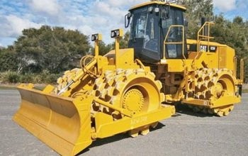 OPERATION AND MAINTENANCE MANUAL -  CATERPILLAR 825 BULLDOZER 93G Download