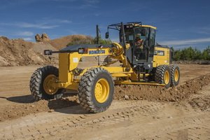 DOWNLOAD KOMATSU GD200A-1 (US) MOTOR GRADER PARTS CATALOG MANUAL SN 2001-UP