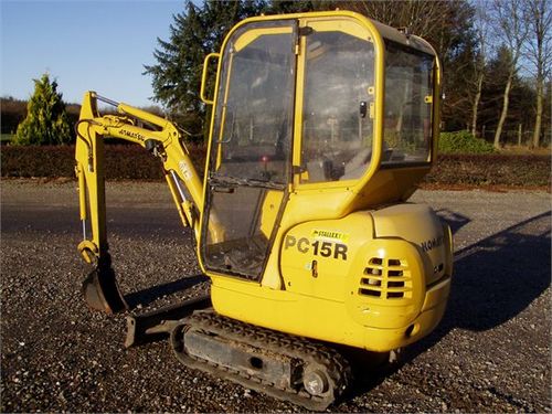 Download Komatsu PC15R-8 (Italy) Hydraulic Excavator Parts Manual SN F22426-UP