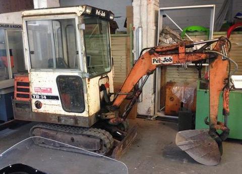 Parts Manual - 1986 Takeuchi TB12/TB-14S Mini Compact Excavator Book No. BE7Z002 S/N 122800001- Download