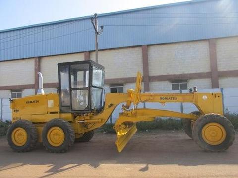 OPERATION AND MAINTENANCE - KOMATSU GD511A-1 MOTOR GRADER MANUAL