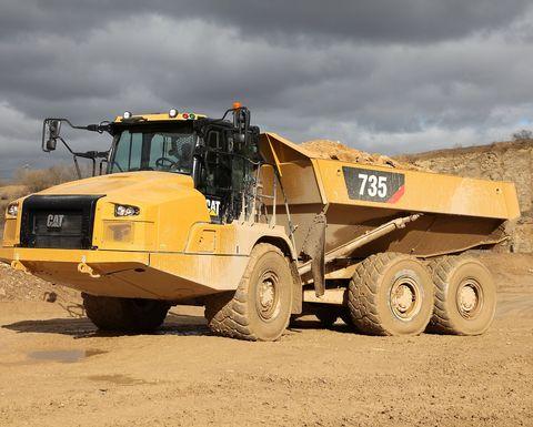 OPERATION AND MAINTENANCE MANUAL -  CATERPILLAR 735 OEM ARTICULATED TRUCK WWC Download