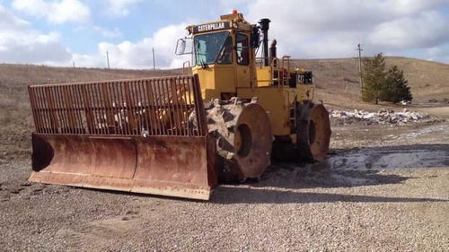 OPERATION AND MAINTENANCE MANUAL - CATERPILLAR 836 LANDFILL COMPACTOR 7FR Download