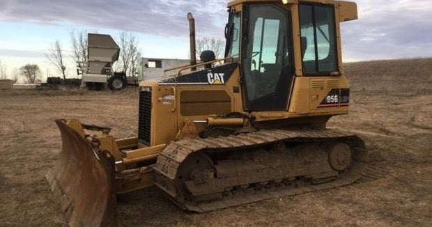 OPERATION AND MAINTENANCE MANUAL - CATERPILLAR D5G TRACK-TYPE TRACTOR WGB DOWNLOAD 