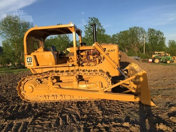 OPERATION AND MAINTENANCE MANUAL - CATERPILLAR D7F TRACK-TYPE TRACTOR 93N DOWNLOAD 