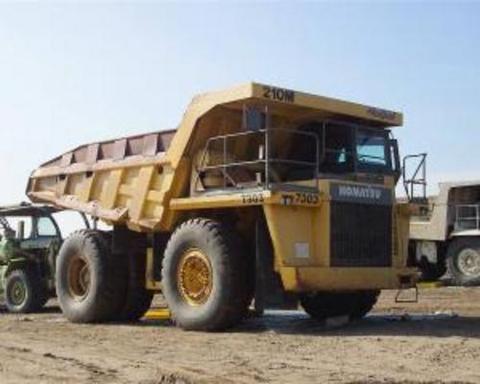 OPERATION & MAINTENANCE MANUAL - KOMATSU 210M DUMP TRUCK 