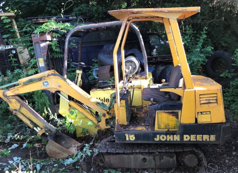 OPERATOR MANUAL - JOHN DEERE 15 Excavator (OMT83598) DOWNLOAD