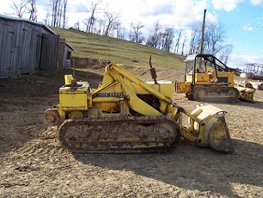 OPERATOR MANUAL - JOHN DEERE 2010 CRAWLER LOADER (OMT14694) DOWNLOAD