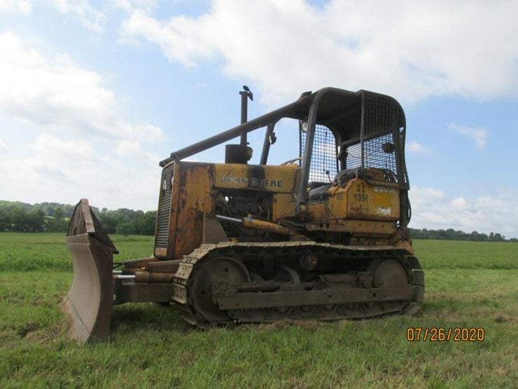 OPERATOR MANUAL - JOHN DEERE 550A Crawler Bulldozer (OMT75123) DOWNLOAD