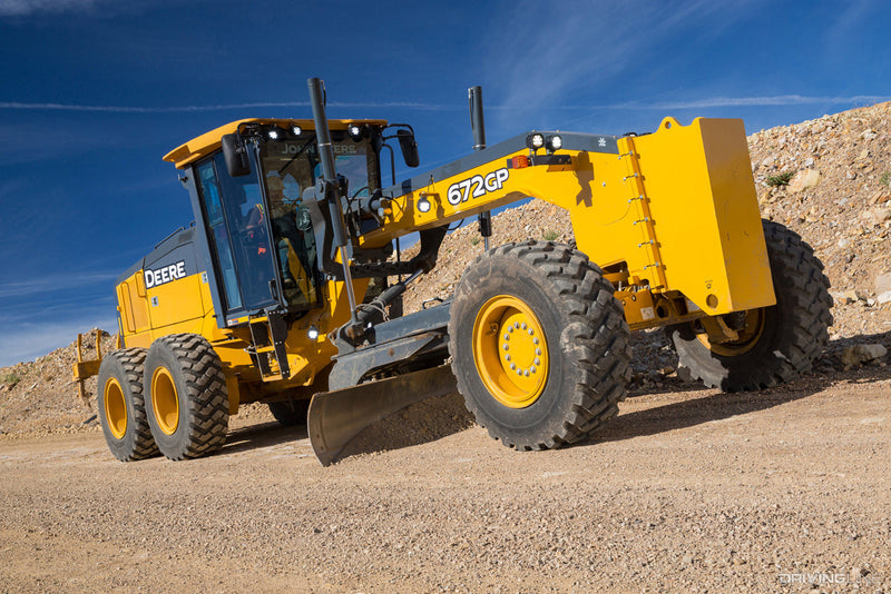 OPERATOR MANUAL - JOHN DEERE 672G Motor Grader (OMT237774) (S.N. -634753) DOWNLOAD