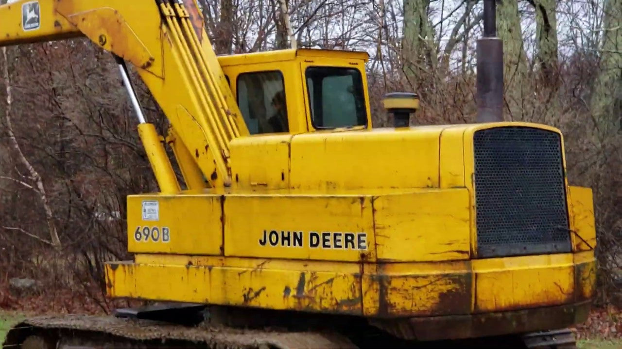 OPERATOR MANUAL - JOHN DEERE 690B Excavator (OMT73563) DOWNLOAD