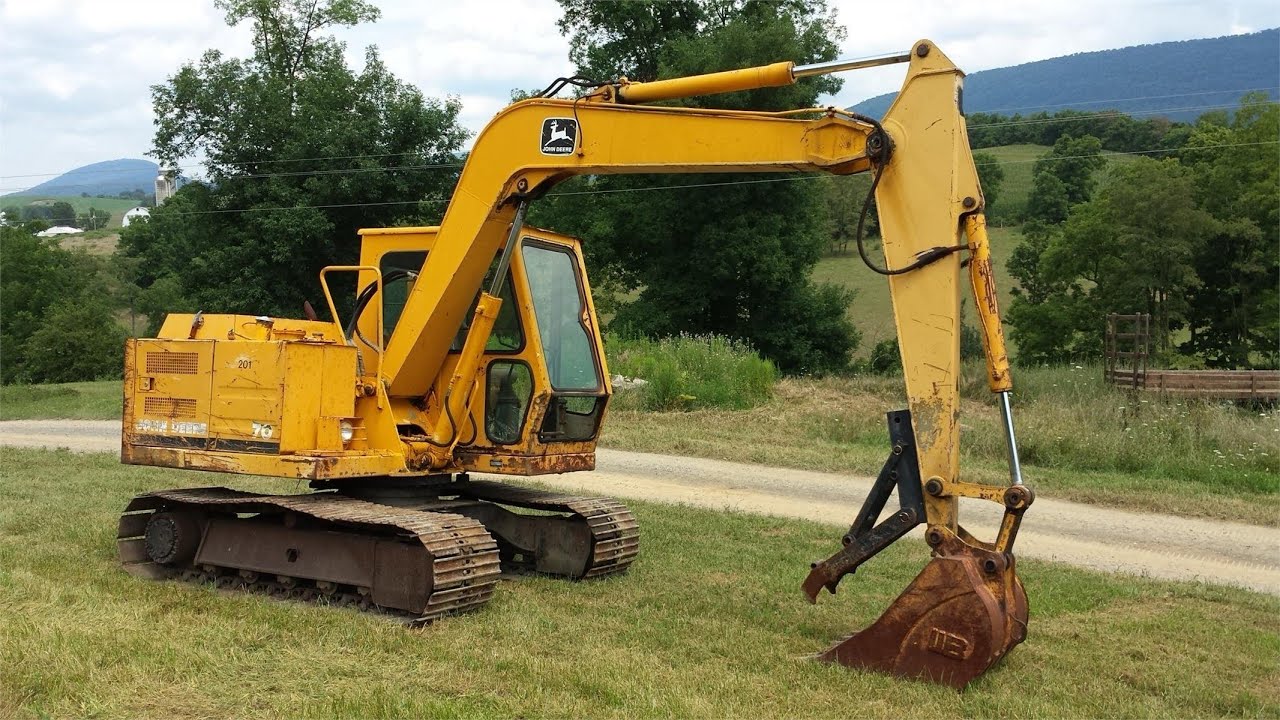 OPERATOR MANUAL - JOHN DEERE 70D Excavator (OMT135855) DOWNLOAD