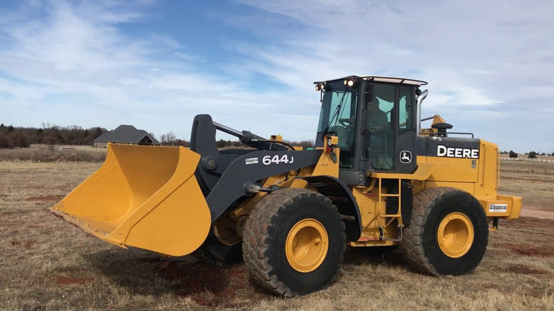 OPERATOR MANUAL - JOHN DEERE 724J Loader (OMT229857) (Serial No. 611219 ) DOWNLOAD