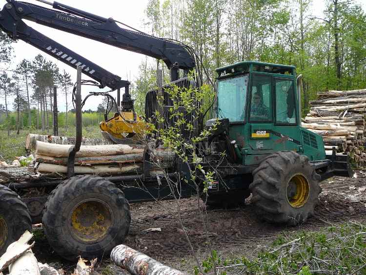 OPERATOR MANUAL - JOHN DEERE TIMBERJACK 1010B FORWARDER (F056454) SN: 17DB3058 M – 17DB3190 (FIN) DOWNLOAD