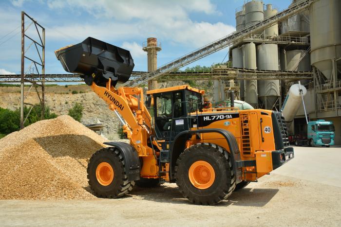 OPERATOR'S MANUAL - HYUNDAI HL770-9A WHEEL LOADER DOWNLOAD