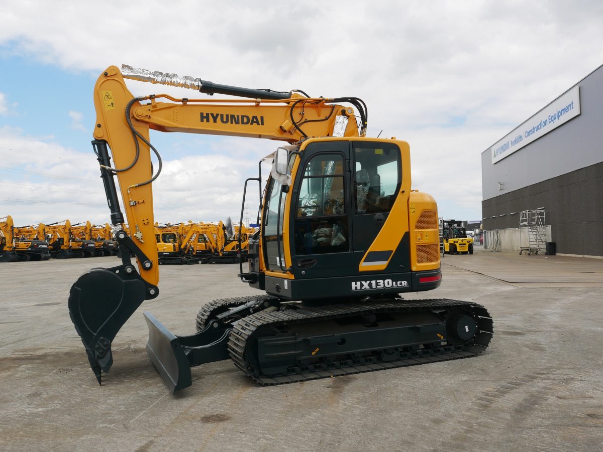 OPERATOR'S MANUAL - HYUNDAI HX130 LCR CRAWLER EXCAVATOR DOWNLOAD