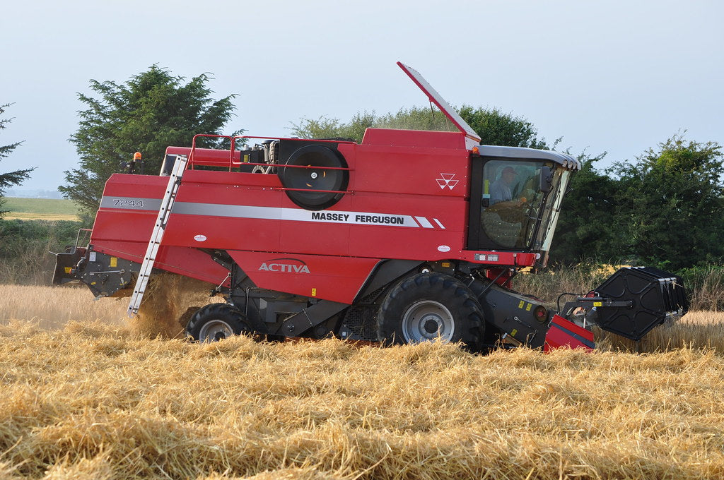 OPERATOR’S MANUAL - MASSEY FERGUSON MF7244 COMBINE 2015 3273133M DOWNLOAD