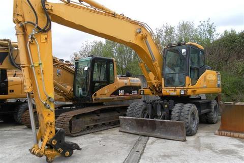 Operation & Maintenance Manual - Komatsu PW200-7K PW220-7K Wheeled Excavator SN K40146 and up