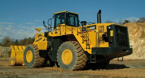 Operation & Maintenance Manual - Komatsu WA600-6 Wheel Loader SN 60001 and up