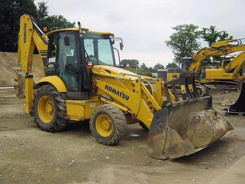 Operation & Maintenance Manual - WB93R-5 Backhoe-Loader SN F50003 and up