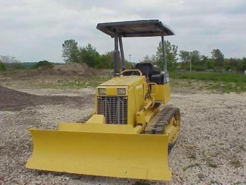 Operation and Maintenance Manual - Komatsu D20PL-7(JPN) Bulldozer SN 62729-UP