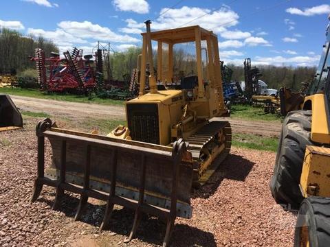 Operation and Maintenance Manual - Komatsu D21E-6(JPN) Bulldozer SN 60001-UP