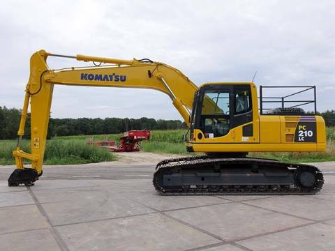 Operation and Maintenance Manual - Komatsu PC210LC-8(GBR) CRAWLER EXCAVATOR SN K50001-UP