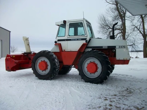 Operator's Manual - Case IH 2470 Tractor S/N 8762940