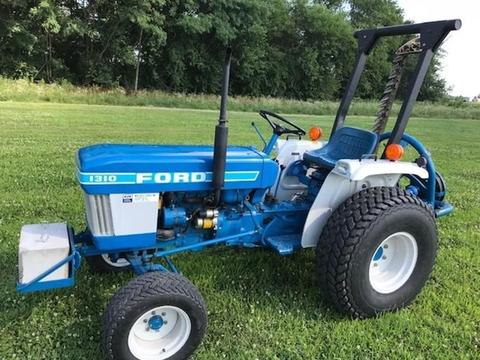 Operators Manual - Ford New Holland 1310 Tractor