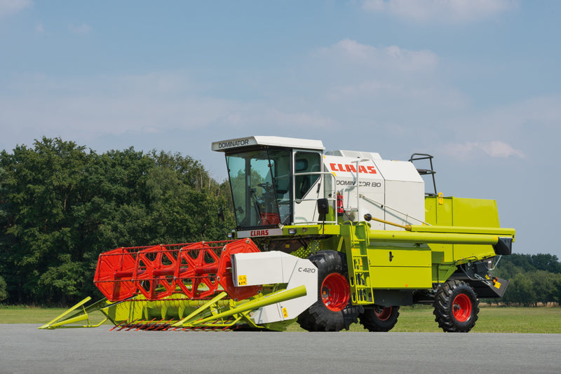 PARTS CATALOG MANUAL - CLAAS DOMINATOR 130 COMBINE (SN C1400011-C1499999)