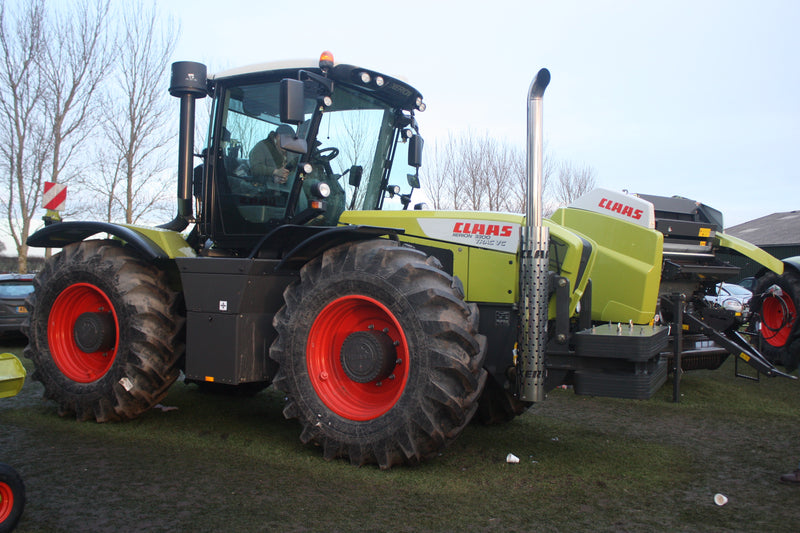 PARTS CATALOG MANUAL - CLAAS XERION 3800/3300 TRACTOR (SN 78100110-78199999)