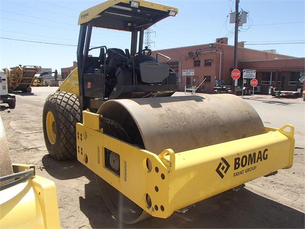 PARTS MANUAL - BOMAG BW 177 D-50 Single Drum Vibratory Roller SN 901582301001- 901582301223 (00824087) Download