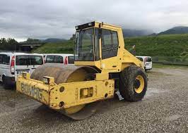 PARTS MANUAL - BOMAG BW 211 D-3 Single Drum Vibratory Roller SN 101580371411- 101580379999 (00817520)Download