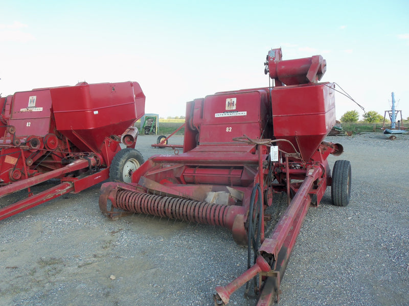 PARTS MANUAL - CASE IH 82 PULL TYPE COMBINE DOWNLOAD
