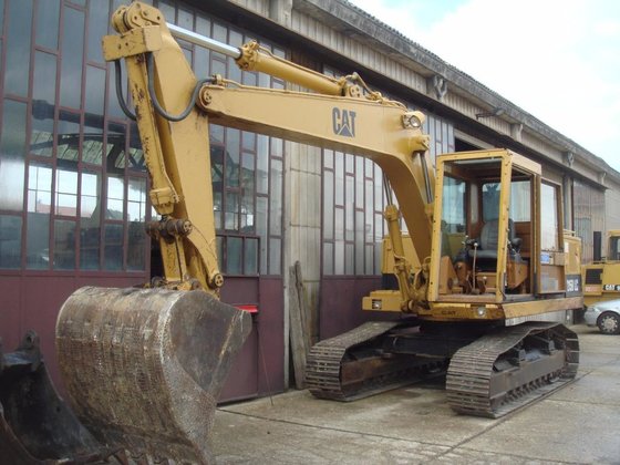 PARTS MANUAL - CATERPILLAR 215B EXCAVATOR 4FC DOWLOAD