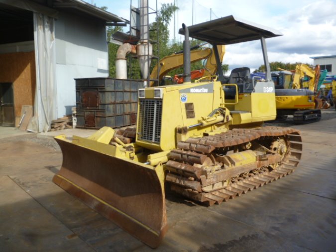 PARTS MANUAL - KOMATSU D31P-20A (JPN) Bulldozer SN 45001-UP (Power Angle Tilt Dozer) DOWNLOAD