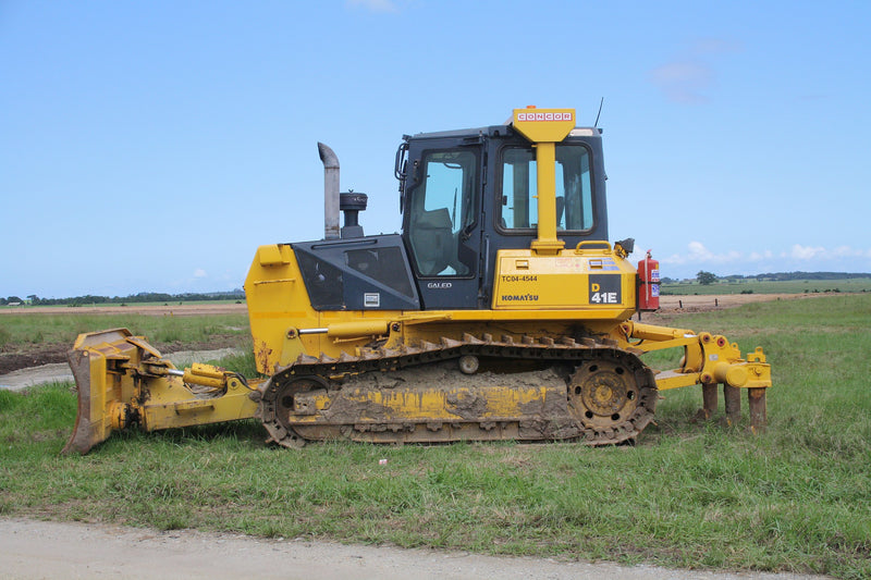 PARTS MANUAL - KOMATSU D41E-6K (JPN) Bulldozer SN 50001 -UP (Made in Japan)  DOWNLOAD