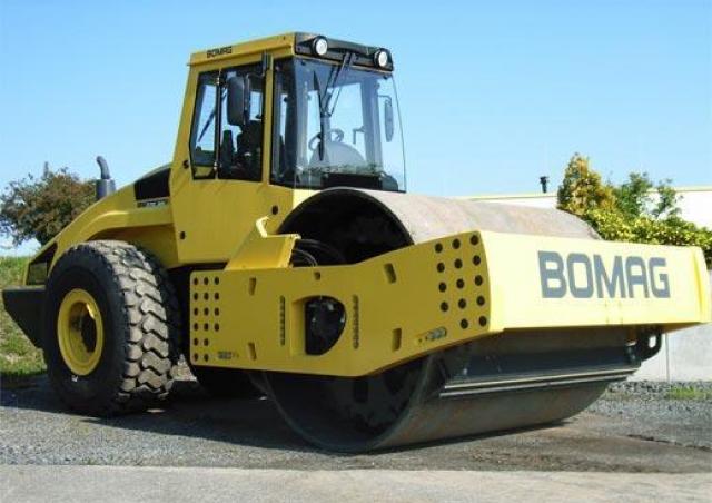 Download Bomag BW 226 DI-5 Single Drum Vibratory Roller Parts Manual 101586531001- 101586539999