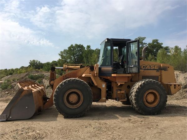 Parts Manual - Case 821B Wheel Loader Download