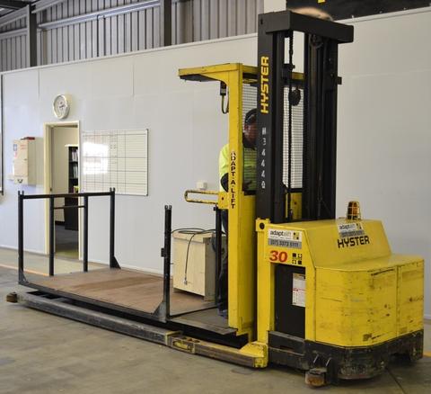 Parts Manual - Hyster R30ES Electric Reach Truck B174 Series