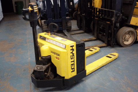 Parts Manual - Hyster W45XT Electric Walkie A215 Series
