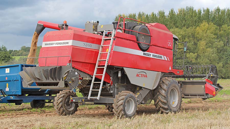 Repair Time Schedule - MASSEY FERGUSON MF 7240 BREGANZE Combines 2013 WW L272091M DOWNLOAD