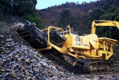 SERVICE MANUAL + FIELD ASSEMBLY INSTRUCTION + OPERATION & MAINTENANCE MANUAL - KOMATSU BR550JG-1 MOBILE CRUSHER  