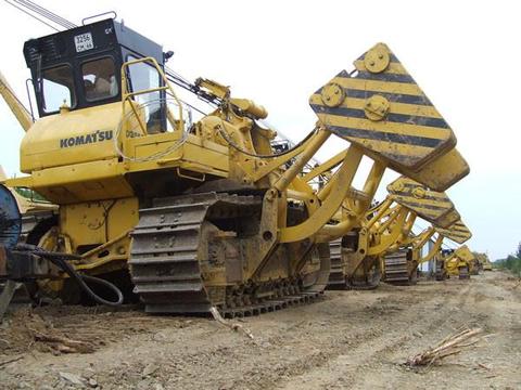 SERVICE MANUAL + FIELD ASSEMBLY MANUAL + OPERATION & MAINTENANCE MANUAL - KOMATSU D575A-3 SUPER DOZER  